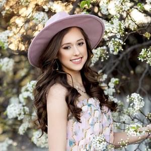 Meet your Posher, Mackenzie